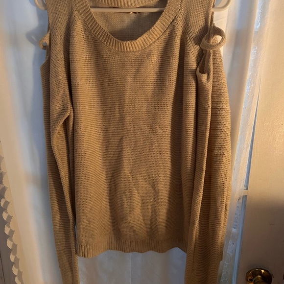 ESQUALO MUSTARD COLOURED Crew Neck Sweater with Shoulder Accents -US-12 - Picture 8 of 8